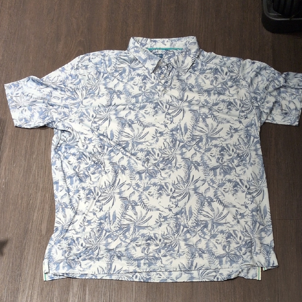 Caribbean Joe Blue and White Casual Button Down Shirt